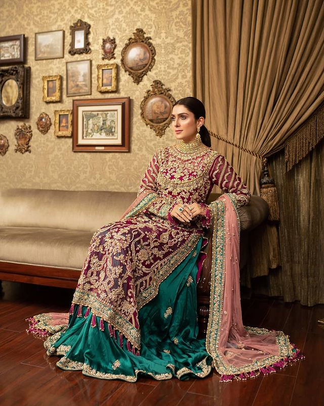 AYEZA KHAN PARTY  DRESS ES-79